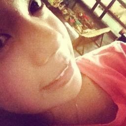 loves purple| singer | 13 | filipina | loves eating chocolates | 0907_______ haha , call me maybe 3 | try following me for a 100% follow back :)