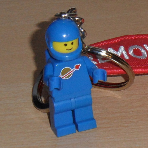 LegoSpaceTweep's profile picture. Lego Space Tweep. A present from @glxp, coming to Space Events near you. #SpaceCamp alumni