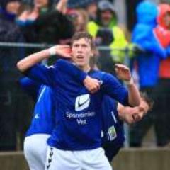 Lærer @ Bergen. Vokst opp på Holmlia.
Mye fotball og sport. Breddespiller for Sandviken.