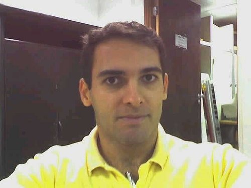 Sempre de bem com a vida! Um amigo para toda hora! Viciado em academia e na noite