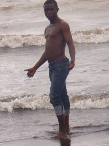 slt moi ces rostand beau et trs mignion