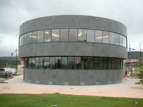 ItaroaCentroEmp's profile picture. Despachos, salas de reuniones, oficina virtual, salas de formación. Gorraiz, Navarra.