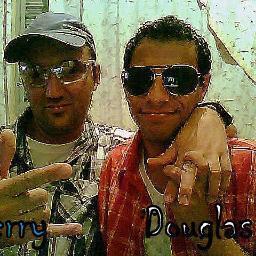 douglas-fashion2012@hotmail.com