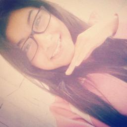 Música:Funk
Idade:12
Adora:Dançar ,, Dormir ,, Comer
Amor Maior: Mãe e Família