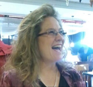 Christytiaramom's profile picture. 