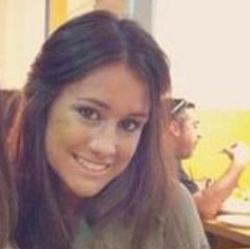 Twitter de apoyo a Argi GH 14. Para muchos de nosotros la ganadora sin maletin de GH 14. Estudiante de arquitectura, simpatica, aparentemente dura pero cariñosa