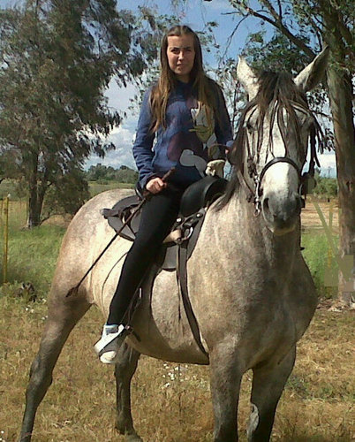 Esa,a la que jodistes y destrozastes era la unica que valia la pena,la unica que lo dejo todo por hacerte feliz,y la perdistes :) Quintana de la serena.