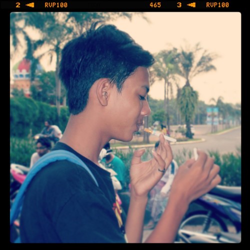 DwiBagol_'s profile picture. STRAIGHT EDGE