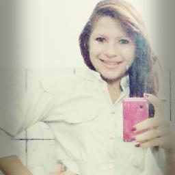 Flamenguistaa, canceriana , ciumenta, determinada, dedicada, carinhosa, :)para quem não gosta de mim 2 Bjos ;* pois não nasci pra agradar Ninguém
