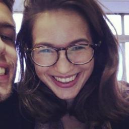 Creative thinker w/ two left hands; designing @avec_alan; @HETIC graduate; ex @_SideFR+@AgenceUZIK+@Pronoun+@FutureBuro