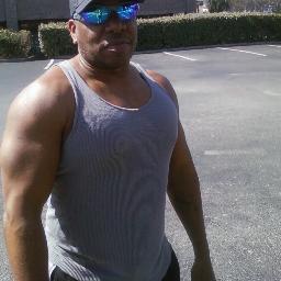 Love God staying fit and living life to the fullest ,bodyguard, personal trainer,natural nutrition