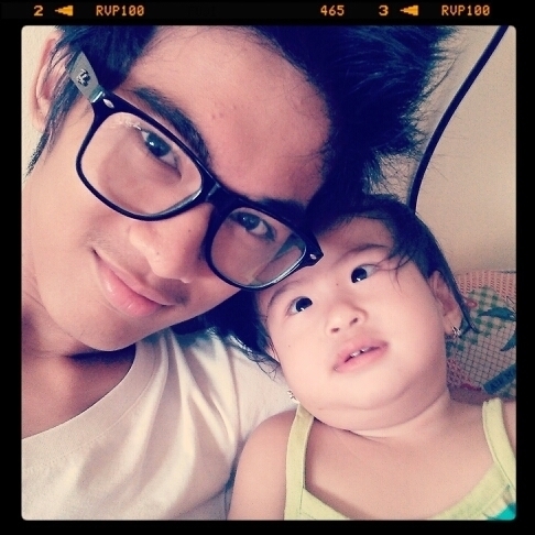 Pinakapogi :D Dota player hitter @ Team Neunite http://t.co/q2KDulVXlB