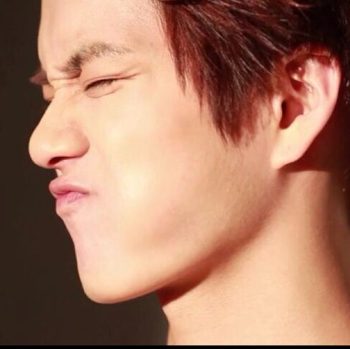 Born to beat อันยองเซโย ผมพีเนียล ฮ่าๆ ... The gang forever @SH1_babystarBTH @Key_babystarBTH #93LINE #300313 #BABYSTARFAM