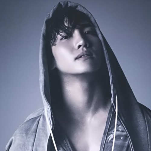 maxsim_ayk's profile picture. ユノ大好きなチャミペンです＼(^o^)／
頭がチャンミンばかりです。
好きすぎて困ってます。
TIMEは東方神起と共に全国回ります＼(^o^)／

トンペンさん仲良くしてください♡