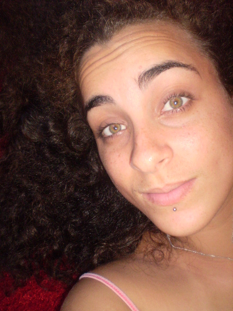 Sonho diariamente dormindo e acordada..e sonho alto. E se eu cair, levanto e sonho de novo! Keep on dreamin' boy, 'cause when you stop dreamin it's time to die.
