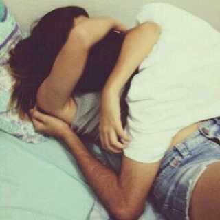 Enamorada de esa persona que me enseño a creer en el amor.No hay ser humano en este mundo, que te quiera tanto como yo.