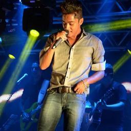 Cantor Sertanejo