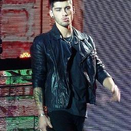 wififree3's profile picture. @luxuriatemalik gave you a free follow be gucci and follow her :)