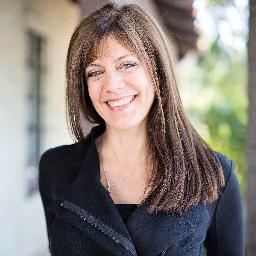 Raw foodie, enzyme advocate, scuba traveler, mom of 2 grown kiddos, oh and criminal defense attorney too. http://t.co/JxyXe5G1ht