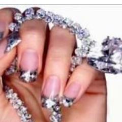 Productos para Uñas de gel y Acrílicas. Centro de formación  con los cursos más completos en el mundo de las uñas. Estamos ubicados en la ciudad de La Coruña