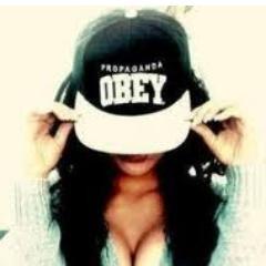 Zer0edit0r's profile picture. Editor. Edito a mi manera.