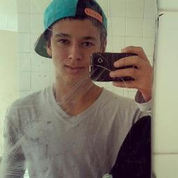''Eu simplesmente te amo pelo fato de você me compreender e aceitar minhas loucuras.'' Meu. Meu. Meu. Apenas meu s2 Por: @vodkawwn_