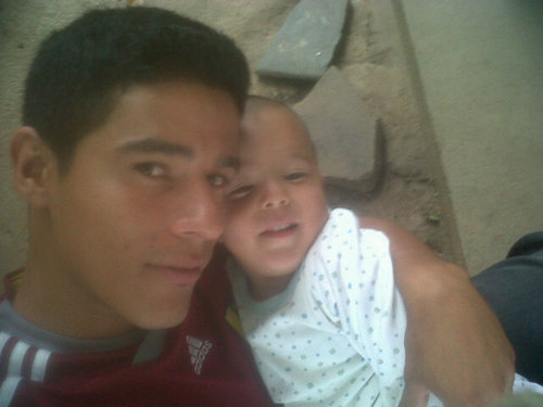 Chavista 100% Perteneciente a la JPSUV al revelo q asegurara esta revolución patriota Chavez vive,la lucha sigue y mas con este galan de hijo q tengo