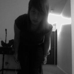 i love to have fun and im outgoing i write poetry and i love skateboarding my favorite color is blue/ purple and two things im obsessed about are cats and music