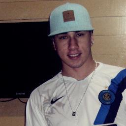 nao te largo , nao te troco , e nao te empresto .
@beeh_velnecker  aqui s2