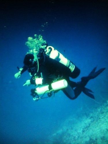#actor #scuba #Masajista Terapeutico Certificado #TeamLeo #TeamBulls #Welcome to the good life #I Am the best in the world.....