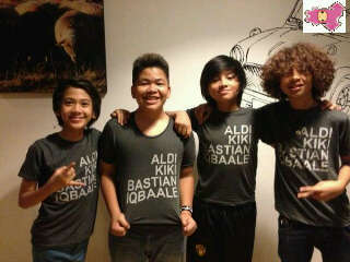 Hallo stalker:) udah mampir kekitakan? Wajib follow ya! Support @coboyjr \m/ Resmi by @stonezzawa \m/ #WeloveCoboyjr :*