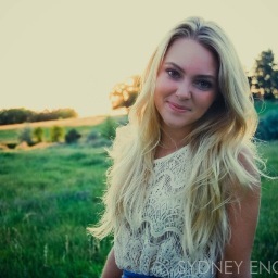 I'm Madge , Mayor Undersee's daughter ... Strawberry picking . Every thing has beauty , but not everyone can sees it ; ) #THGRP