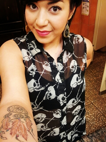 lorenachacon3's profile picture. {Lorena} #tatted #singer #leo #goodvibes #optimistic #faith #bible #leader Follow;D