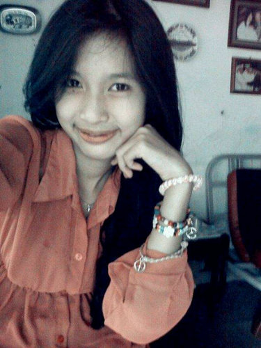 RaraaaaCutari's profile picture. ☹
