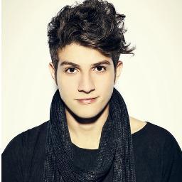 Fã Clube dedicado ao @ChayLeao a razão do meu viver,vivo por você existir Chay .....
Since 18/05/13
