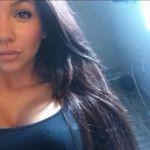 Greek girl chilling on twitter  CANADA•