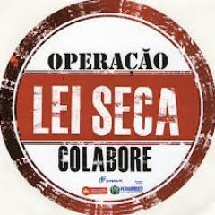 Então raça venho por meio do twitter tentar reunir a galera para ficarmos ligados aonde está rolando #BLITZ aqui na nossa ilha, se passou/viu uma; Compartilha!