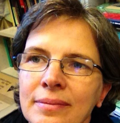 Proessor of History at Victoria University Melbourne. I research, write and teach about Irish, Irish-Australian history, and violence, emotions and gender.