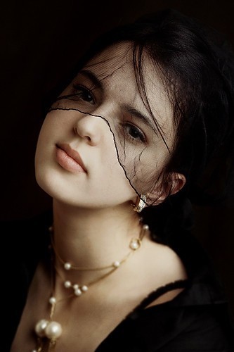 i am energetic girl of 19. i like to make friends.