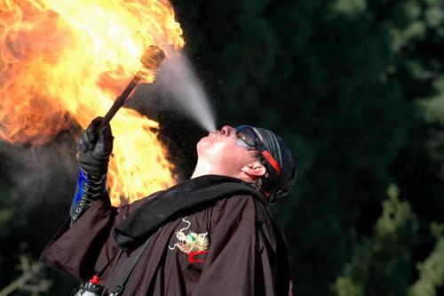 AhoyHowe's profile picture. Entrepreneur - Adventurer