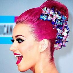 Hey guys!
My name is Diana and i'm from Russiaa! :) х
Birthddaaayy: 10 th of Mayy :))
Love you all 3
