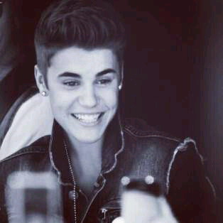 «Your ugly, unless if you are Justin, 1D or The Wanted»