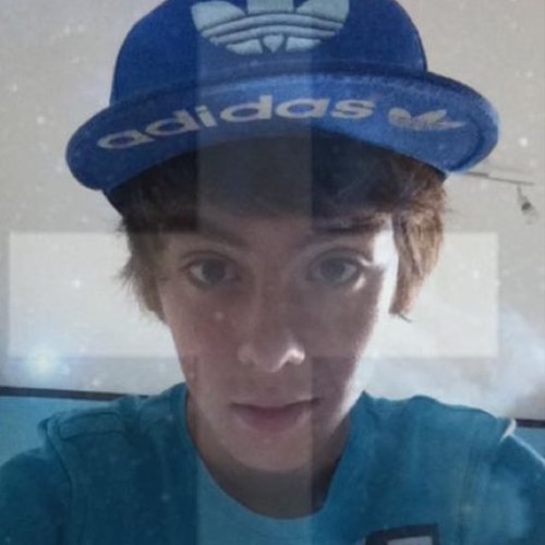 V'nez me follow, je follow back