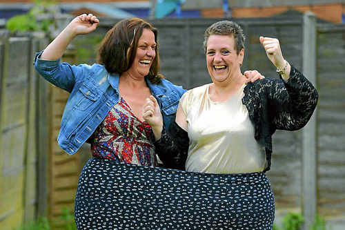 Hi, my name is Denise, I'm 52, have decided to join twitter to see what all the tweeting is about..