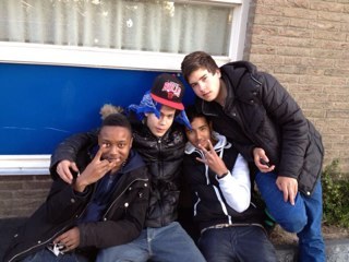 Love voor allle niet haters en mijn matties in kampen 038 repressent en shout out naar de uitwijkgang