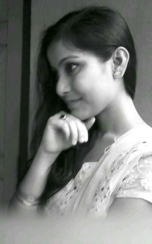 DeepikaDas17's profile picture. :-)