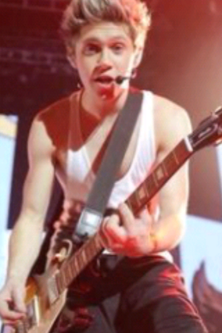 ticklingnarry's profile picture. hey hey hey follow @narryviolets for a good time she follows back what's not to love