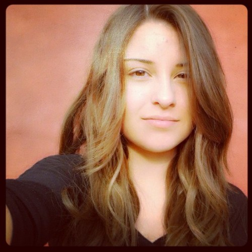 Official fan club of @msnataliagil, we are the #natalinas, she followed us on 17/12/11, the best day of my life! 143