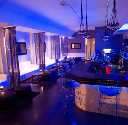 Network Cyber Bar and Grill: upscale Bar and Grill on Chicago's Gold Coast & River North area. Follow us for food, drink specials and event information.