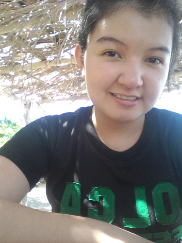 yszelle's profile picture. 